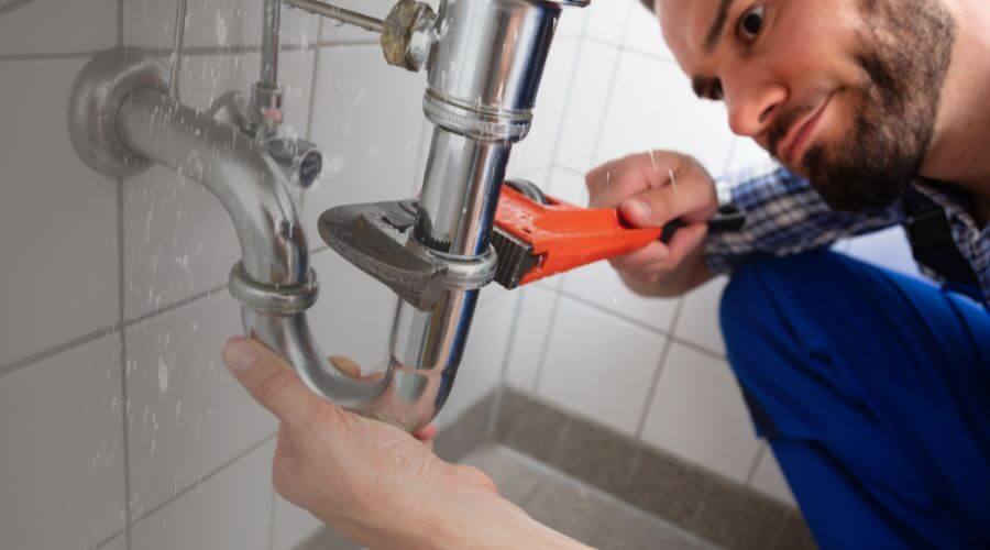 Professional same day plumber services in Camp Wood, TX